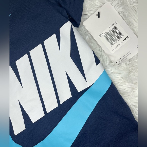 Boys Nike Big Double-Logo Graphic T-Shirt - Picture 4 of 7